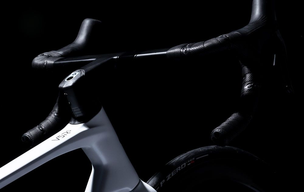 Colnago V5Rs - The CC.01 Cockpit